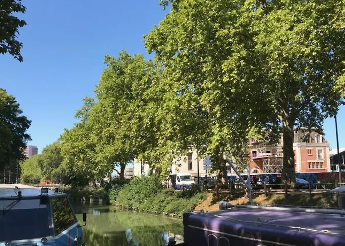 Отель De Bordeaux 2*