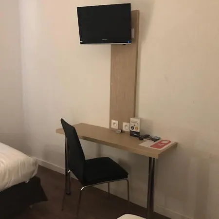 Отель De Bordeaux 2*